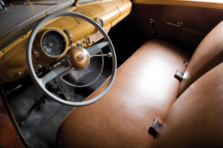  Ford Custom Station Wagon 1949 года  (фото 17 из 19)